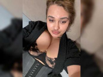 Sweetgirl31111 webcam model stream image