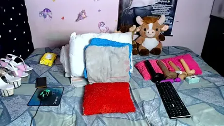 ShantalTsFox webcam model stream image