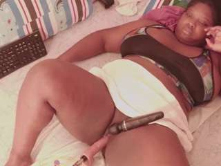 aishaale webcam model stream image