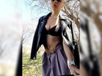 CrazyVika webcam model stream image