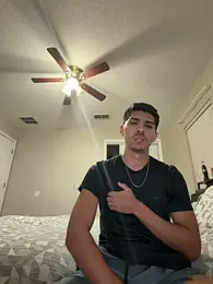 WavyAlloy30 webcam stripchat model stream image