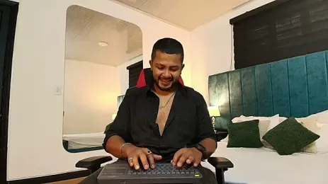 Bruno_Silva_ webcam model stream image