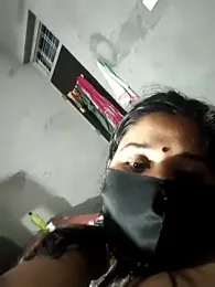 Sexy_khushi19 webcam stripchat model stream image