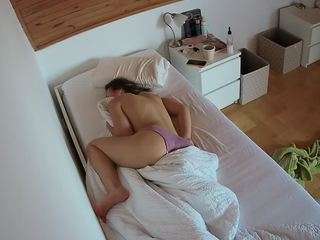 voyeurcam-julmodels-greybed-1 webcam camsoda model stream image