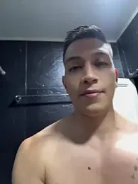 OliverWest04 webcam stripchat model stream image