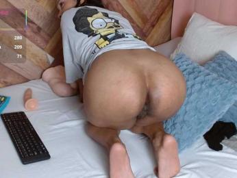 idalisVanucci webcam model stream image