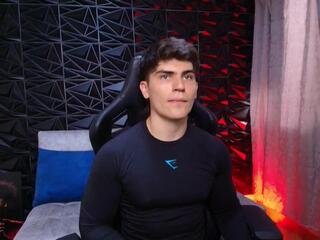Camiilo Lopez webcam model stream image