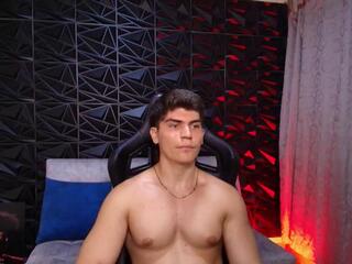 Camiilo Lopez webcam model stream image