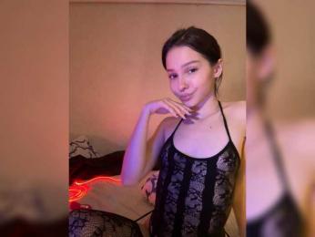 Honnii webcam bongacams model stream image