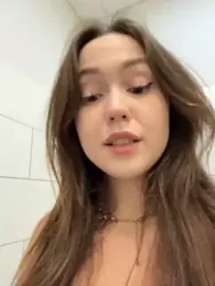 Peachy_Dream webcam model stream image
