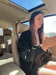 DollyTall webcam stripchat model stream image