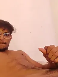 kaushikhotty webcam stripchat model stream image