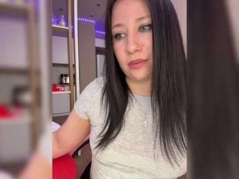 -Lune webcam bongacams model stream image