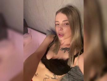 Sex-Milka webcam model stream image