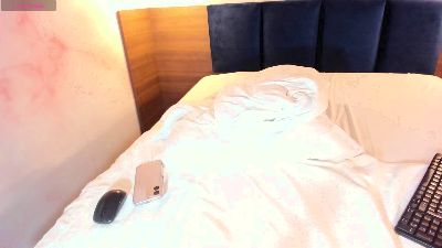 NoahWallace webcam model stream image