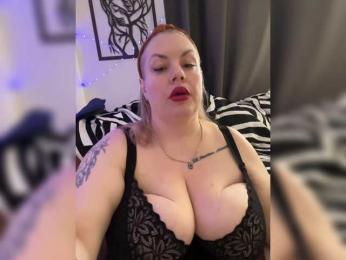 RobinLili webcam model stream image