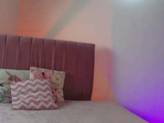 milany-cute webcam model stream image