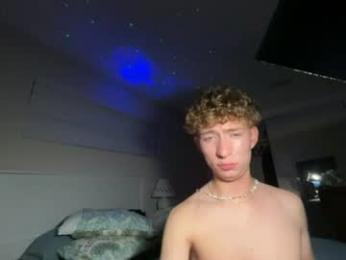 adrienblondboy webcam model stream image