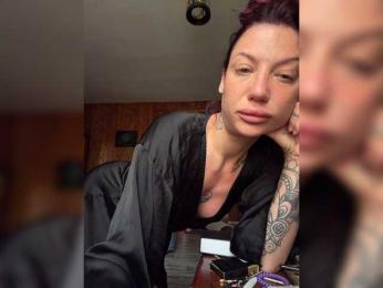 Alina666Mistress webcam model stream image