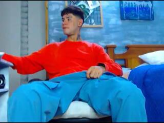 Derryck webcam model stream image