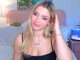 Maci Reynolds webcam flirt4free model stream image