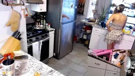 KierBearKisses webcam model stream image