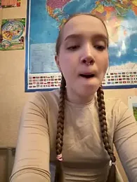 bambi_lu webcam stripchat model stream image