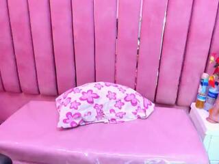 Canddy Red webcam model stream image