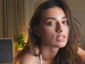 dinacaguimbal webcam chaturbate model stream image