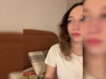 Chikipikin webcam model stream image