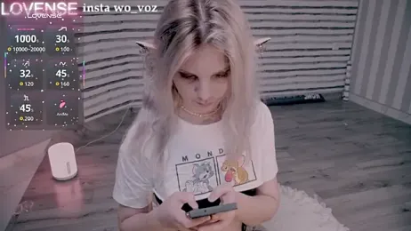 Careful_i_bite webcam stripchat model stream image