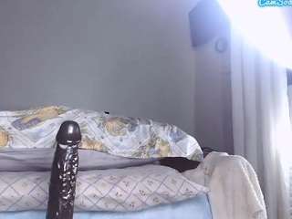 qwiri webcam model stream image