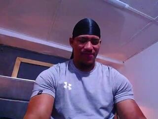 Teddy Fit webcam flirt4free model stream image