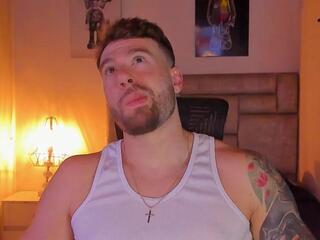 Mike Skip webcam flirt4free model stream image