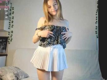 TaraGanie webcam bongacams model stream image