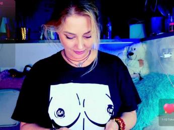 _JuliaSpace_ webcam model stream image