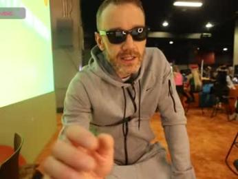 bradbronton webcam model stream image