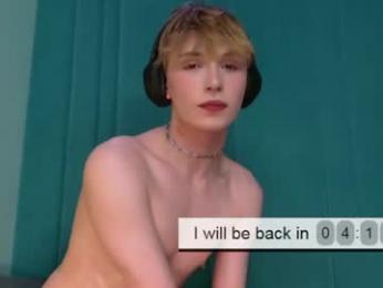 kessy_white webcam model stream image