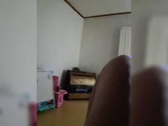 Laura35 webcam model stream image