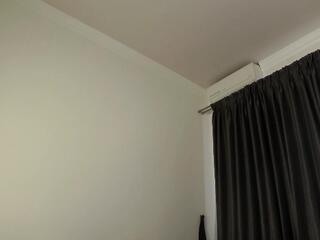 Adele Holter webcam model stream image