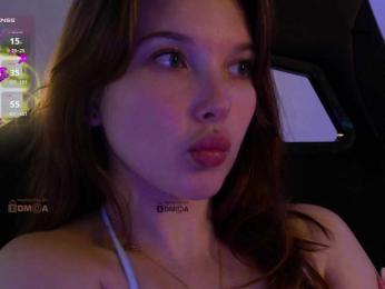 _Q_ webcam bongacams model stream image