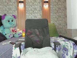 Mia Fhox webcam preview