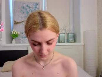 garden_flower webcam model stream image