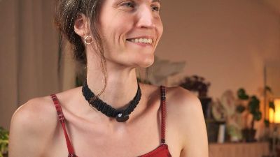 Yulla webcam model stream image