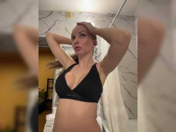 GoldPussy69 webcam model stream image