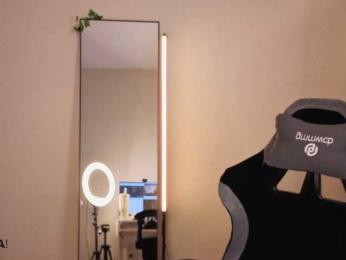 Vivien-Ross webcam model stream image