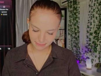 PollyHiller webcam model stream image