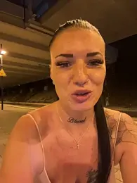LizaRoxx webcam model stream image