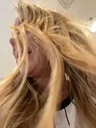Sweet___Emily stripchat stream image, 03.06.2025 13:00