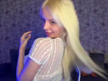 lesi_moonie chaturbate stream image, 20.07.2025 23:40